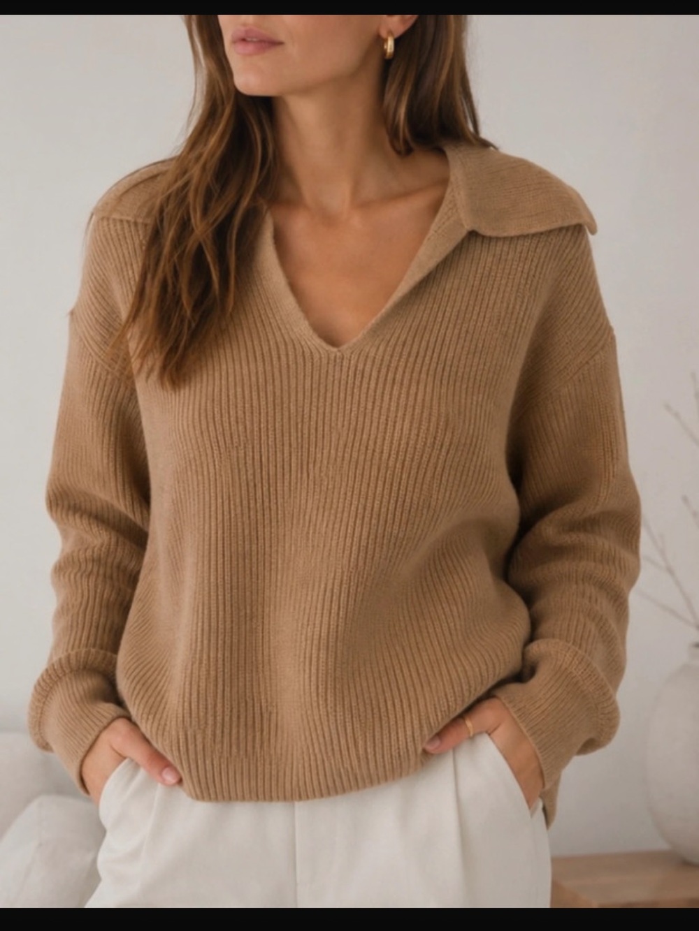 Banana Republic Ribbed V-Neck Sweater in Camel